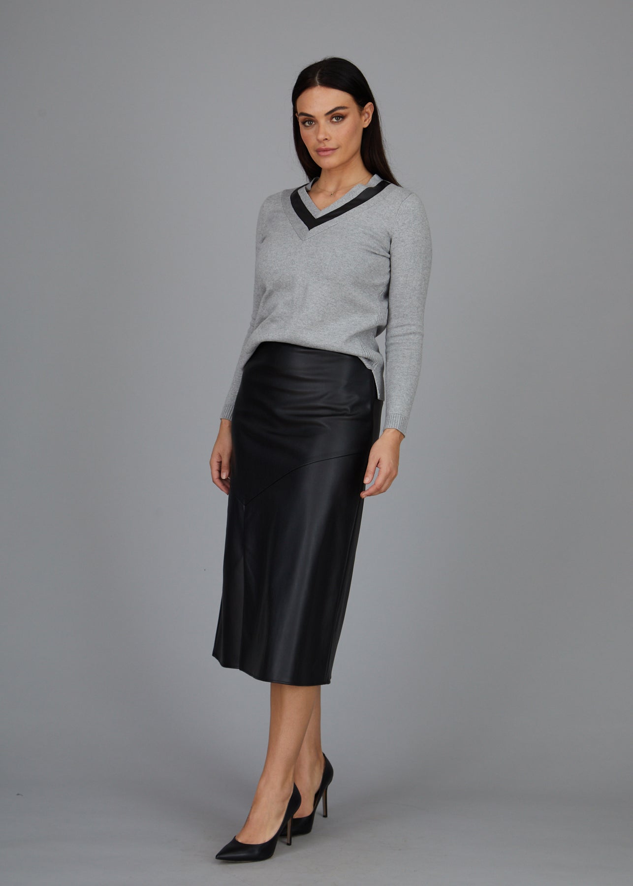 Gigi Long Skirt - Black: FINAL SALE – Peace of Cloth